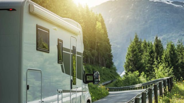 Wohnmobil Überführung Europa: Praktische Tipps