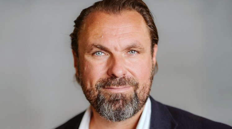 Fahrzeug&uuml;berf&uuml;hrungen: Onlogist startet neue Doppelstrategie