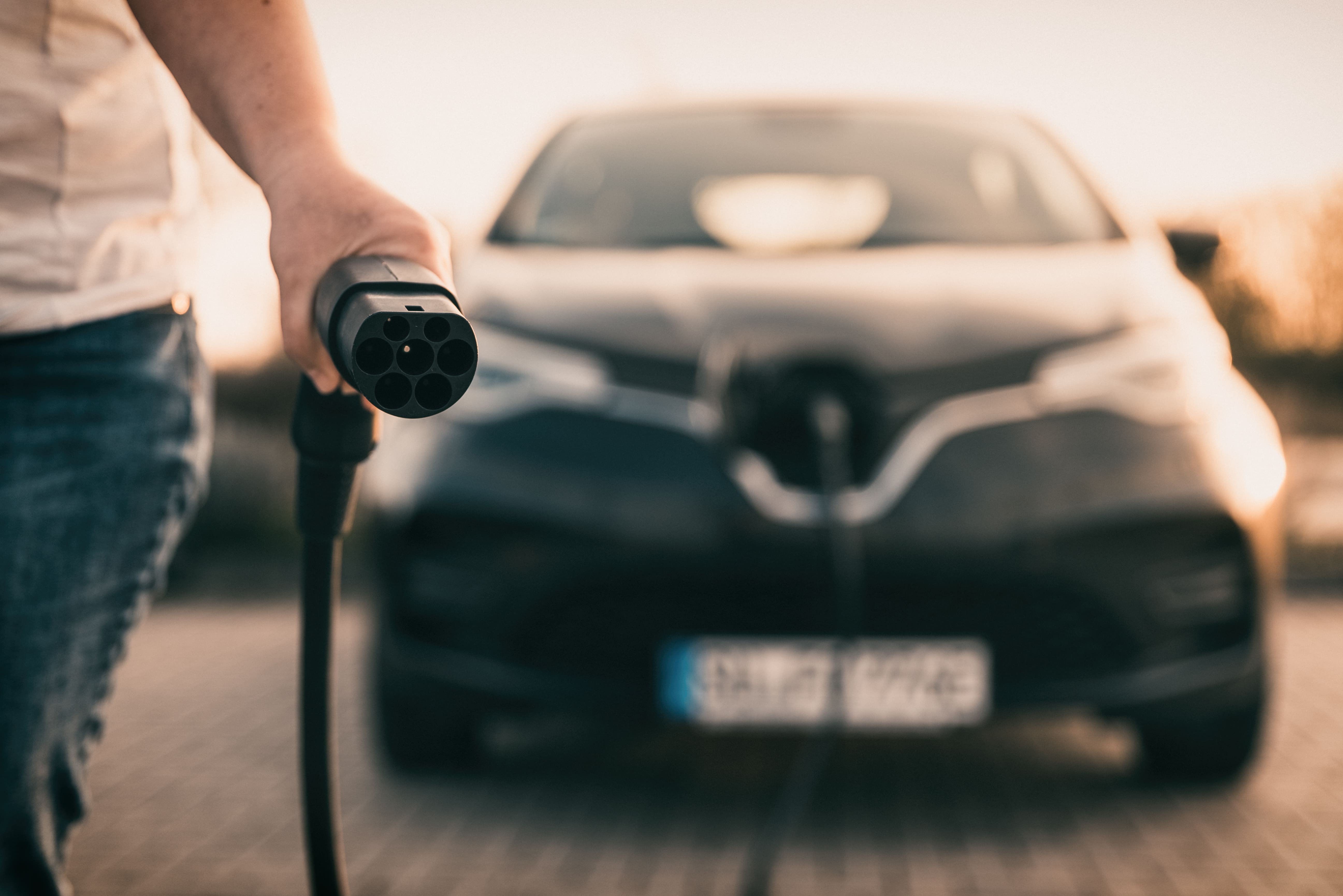 LA MOVILIDAD EL&Eacute;CTRICA ACELERA UN NUEVO MODELO LOG&Iacute;STICO EN EUROPA