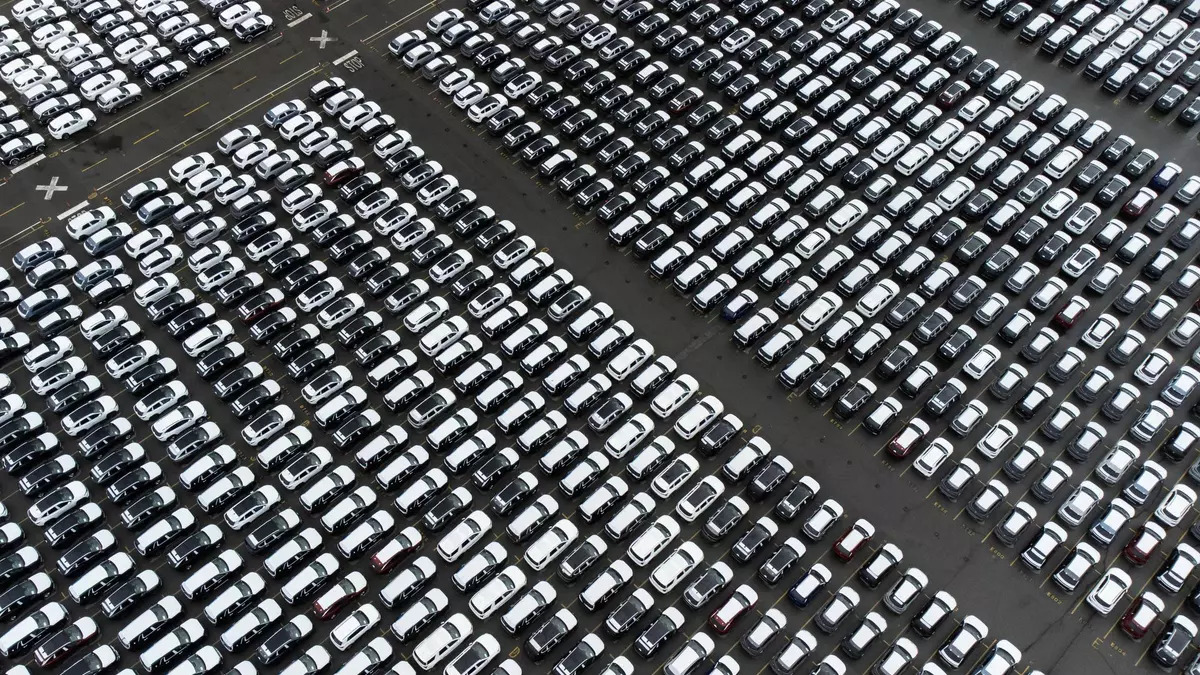 La venta de coches nuevos en la UE cae en el primer semestre de 2025